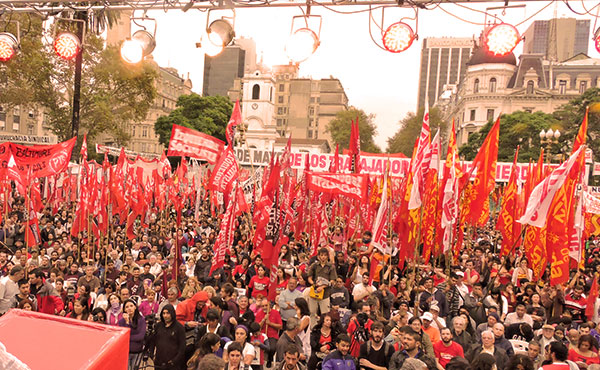 La convocatoria al gran acto del Frente de Izquierda crece día a día. Hay mucho entusiasmo para ir a la cancha de Atlanta el 19 de noviembre. Los motivos sobran.