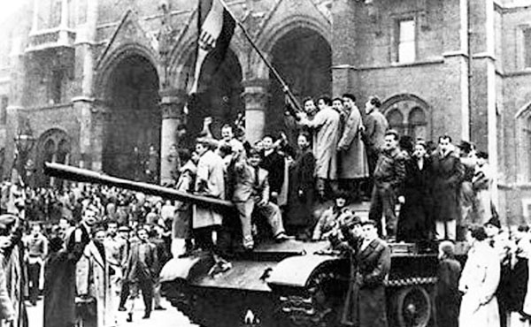 Budapest, 1956: el pueblo detiene a los tanques rusos