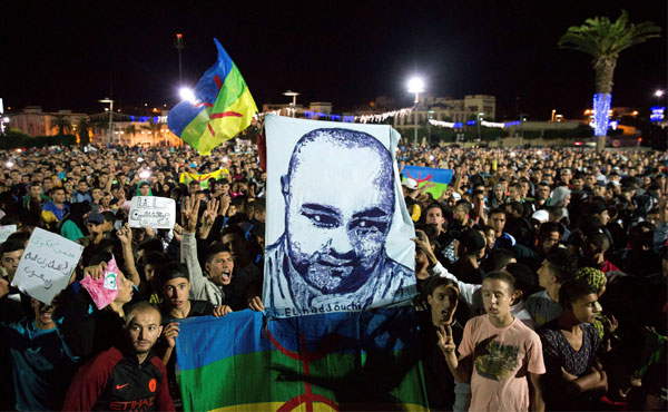 Marruecos: Masivas protestas por muerte de un pescador
