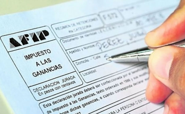 Otra vez reaparece en el Congreso el debate del impuesto a las ganancias sobre el salario.