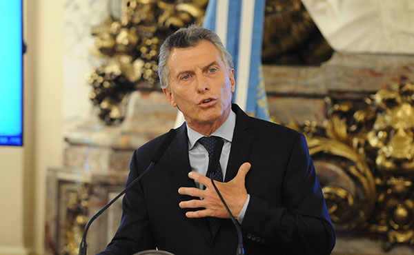 El macrismo parece querer ponerse a tono con la moda Trump.