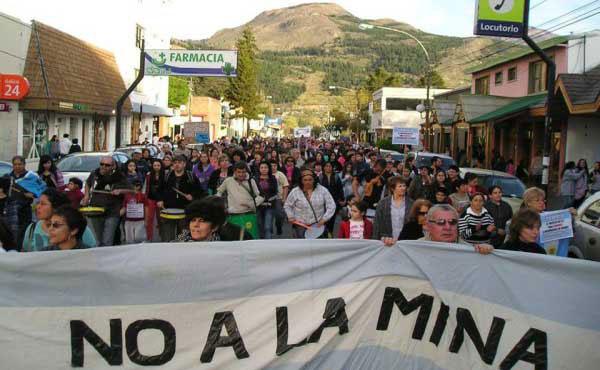 Megamineras en Esquel no a la mina