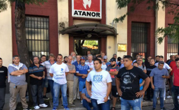 cerr&oacute; dos plantas, en Baradero y Munro, echando a 180 trabajadores.
