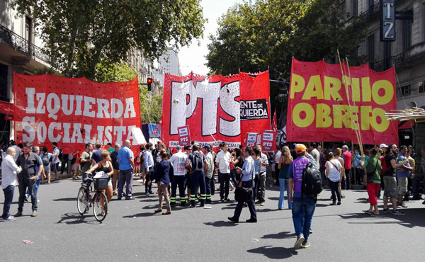 los partidos que integran el FIT en una de las movilizaciones recientes
