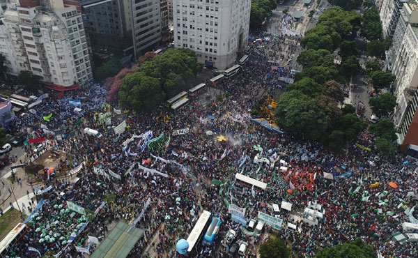 vista de la masiva movilizaci&oacute;n de la CGT