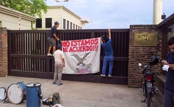 trabajadores de fratelli branca en lucha