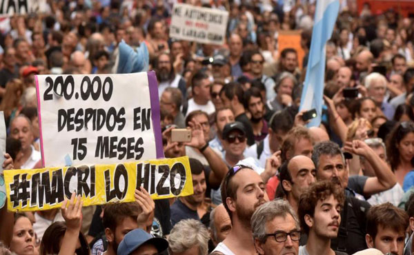 crecen las movilizaciones contra el gobierno