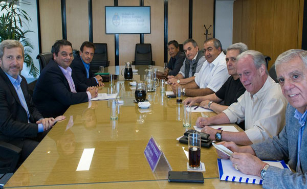 otro acuerdo contrario a los trabajadores entre el gobierno las patronales y la burocracia sindical