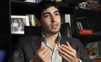 El diputado por el Frente Renovador, Facundo Moyano neg&oacute; cualquier relaci&oacute;n del gobierno con el fallo de la Corte Suprema habilitando el 2x1 para el represor y genocida Mui&ntilde;a. 