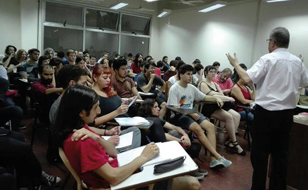 Primera reunión de la Cátedra