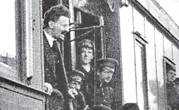 trotsky en tren