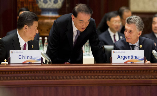 xi jinping jefe del estado chino a la izquierda