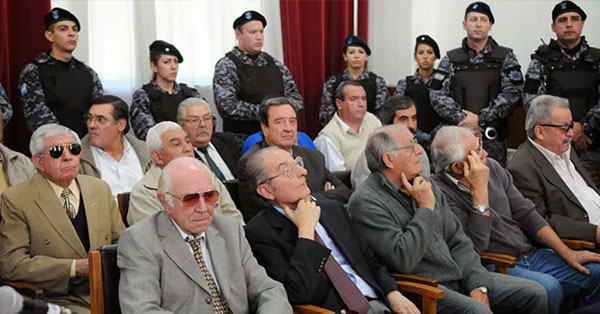 Los ex jueces mendocinos Otilio Ireneo Roque Romano, Luis Francisco Miret Clapés, Guillermo Max Petra Recabarren y Rolando Evaristo Carrizo Elst fueron condenados a cadena perpetua por su accionar durante la pasada dictadura militar.