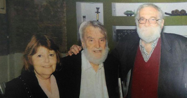 Angela era productora del programa radial Leña al fuego y activa luchadora por los derechos de la mujer y los pueblos originarios.