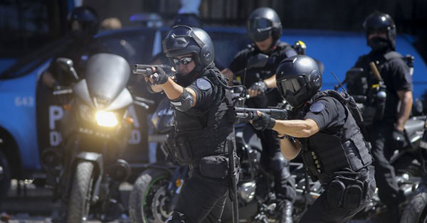 La policía lanzó una salvaje represión contra los manifestantes tanto el 14 como el 18 de diciembre.