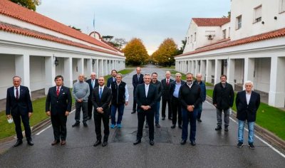 En medio de la pandemia: Pacto UIA-CGT-Gobierno para rebajar salarios