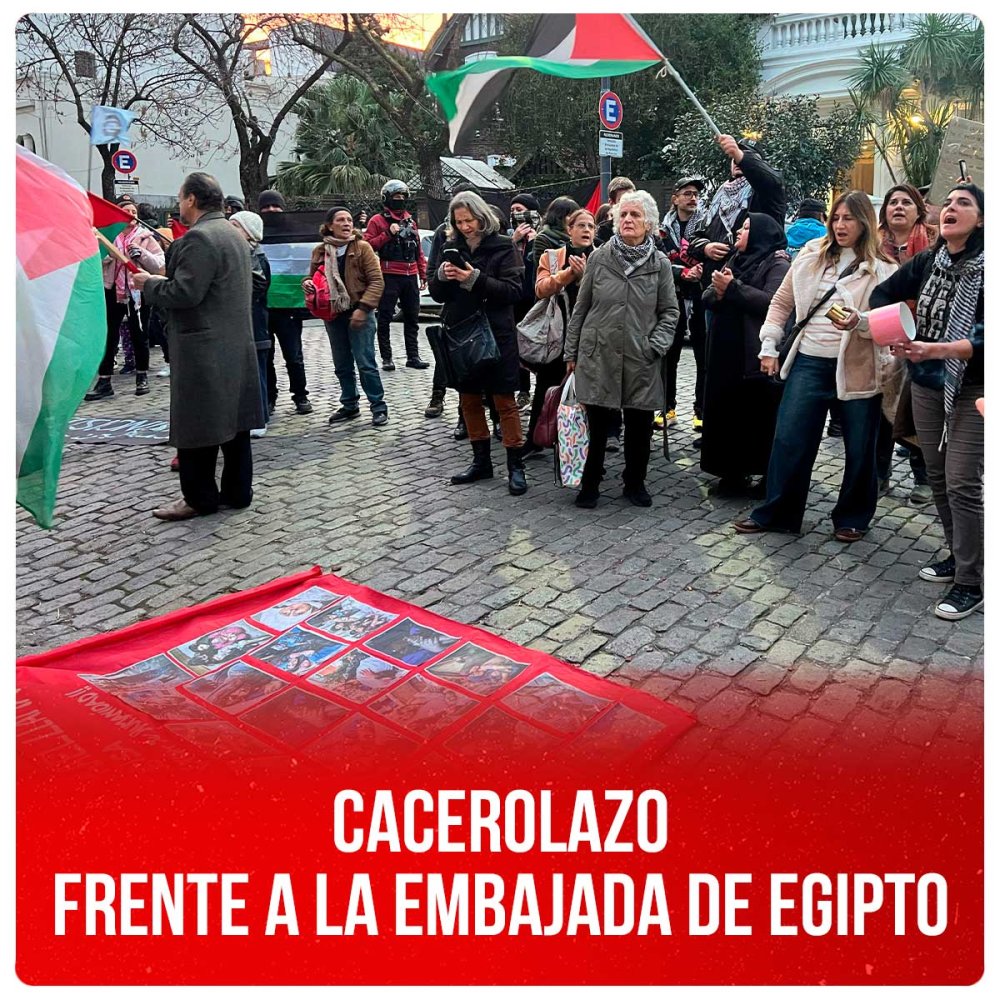 Cacerolazo frente a la embajada de Egipto