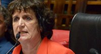 PROYECTO DE LEY REMUNERACIÓN DE FUNCIONARIOS Y LEGISLADORES EQUIVALENTE A UNA DIRECTOR/A DE ESCUELA