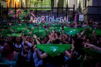 EXPRESAR SOLIDARIDAD CON LA "RED DE PROFESIONALES POR EL DERECHO A DECIDIR" Y ADHESION A LA CREACION DE LA CATEDRA OPTATIVA "EL ABORTO COMO PROBLEMA DE SALUD", EN LA FACULTAD DE CIENCIAS MEDICAS DE LA UNIVERSIDAD NACIONAL DE ROSARIO.