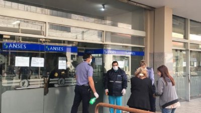 ¡Basta de desfinanciar Anses!