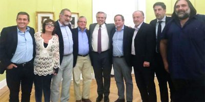 Vergonzoso acuerdo paritario de Fernández con CTERA