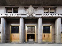 Ministerio de Economía: Los trabajadores exigimos licencias