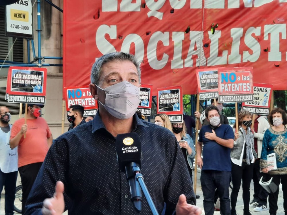 Se realizó acto del FIT-Unidad Diputado Giordano: “¡Que se liberen ya las patentes para que haya vacunas para todxs!”