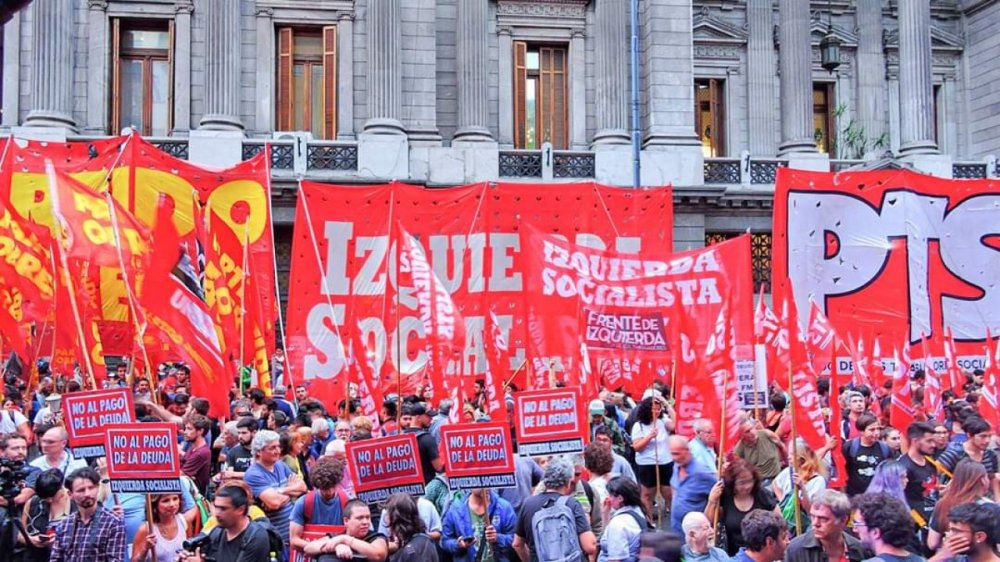 El Frente de Izquierda-Unidad presentó su proyecto de impuesto a la riqueza