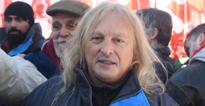 “Impuestos a las multinacionales y dejar de pagar la deuda para combatir la pandemia”