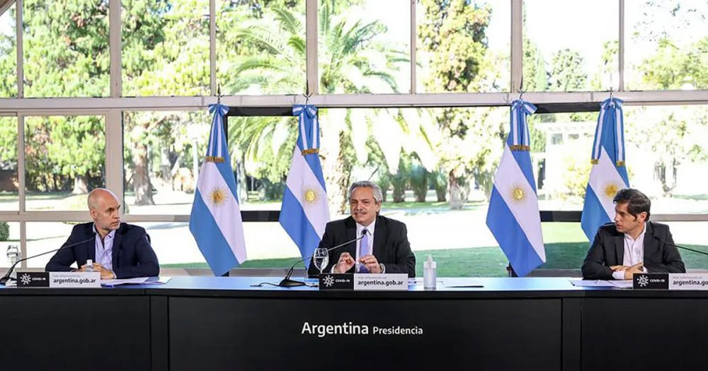 Twits de Giordano en respuesta a la nueva cuarentena de Fernandez