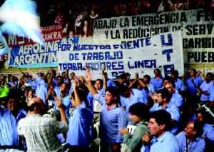 Choferes de la 93 en el acto de la Federacin de Box apoyando el reclamo de la reestatizacin del tren