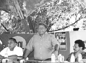 Oradores del acto: Stalin Prez Borges, Orlando Chirino y Miguel Hernndez