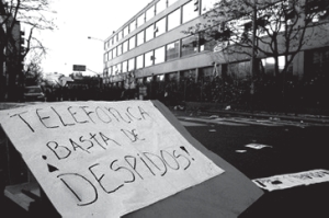 Imgenes de la ocupacin del edificio de Barracas
