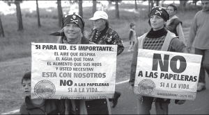 Kirchner llama a confiar en la Haya, Gualeguaych sigue movilizado