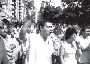 Trabajadores del Hospital Clnicas en protesta