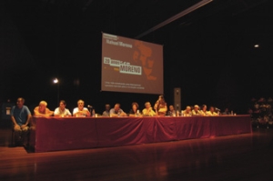 Vista de la mesa que presidi el acto