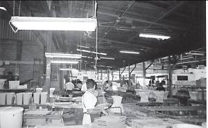 La fbrica tomada hace varios meses, sigue produciendo bajo el control de sus trabajadores