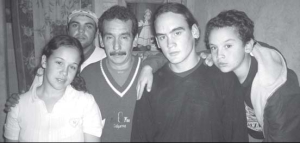 Nahuel, ex obrero de la fbrica, quien perdi a su compaera en la explosin, junto a su familia