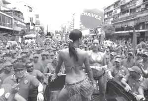Marcha a favor del cierre del canal de TV golpista