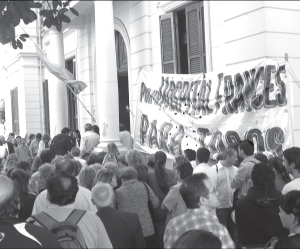 Los trabajadores del Francs siguen reclamando