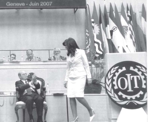 Cristina fue aplaudida por grandes empresarios en Ginebra