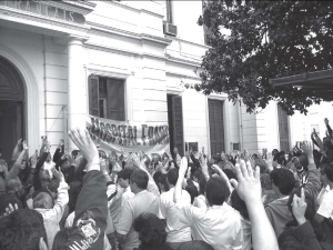 Los trabajadores del Francs estn en paro por tiempo indeterminado