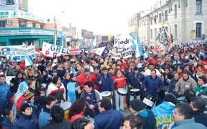 Vistas de las marchas realizadas en Santa Cruz, martes 22 de agosto