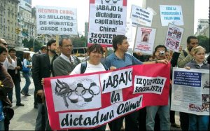 Izquierda Socialista en el Obelisco contra la dictadura china