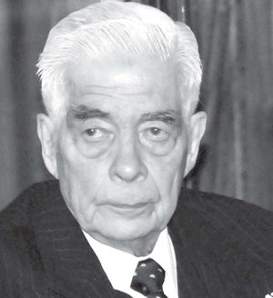 Menndez deber seguir rindiendo cuentas en Tucumn.