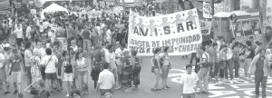AVISAR participando en una de las tantas marchas, exigiendo justicia.