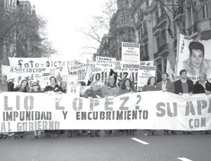 Vista de la cabecera de la marcha por Lpez en Capital.