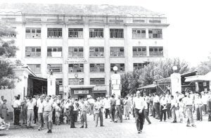 Los trabajadores salieron a defender el Frigorfico estatal