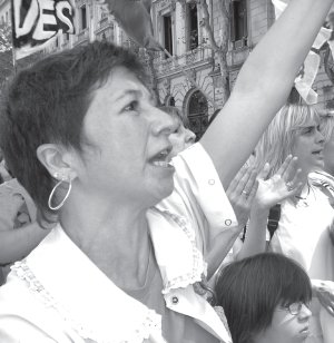 Docentes de capital en lucha. As esperan su da las mujeres trabajadoras