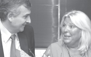 Morales (UCR) y Carri�. Nada dicen del ajuste que se viene.